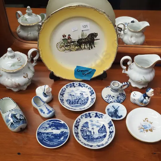 Crown Lynn George Stubbs plate, blue and white pin dishes, creamer, sugar etc