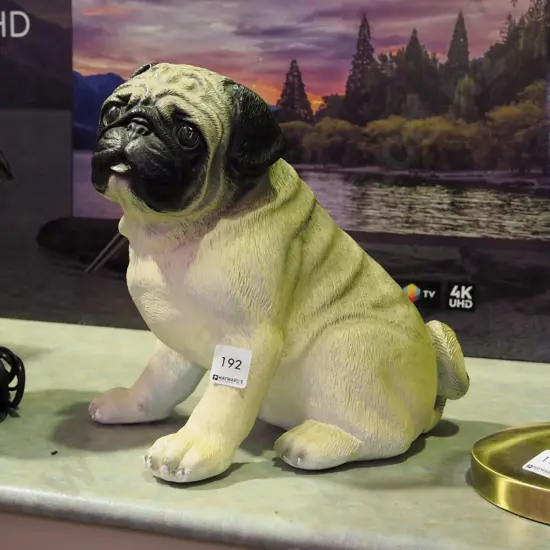 composite dog figurine - slight paint loss H-270