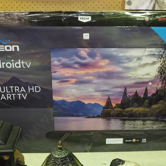 Veon 43" smart TV in box