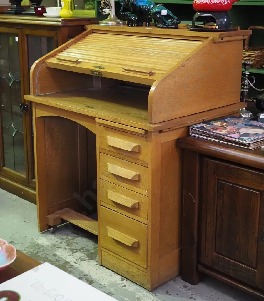 solid oak 4 drawer roll top desk - no key H-1120 W-910 D-670 Image 1++