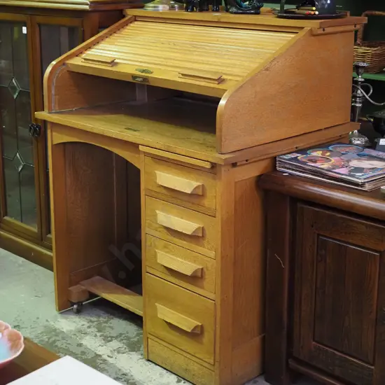 solid oak 4 drawer roll top desk - no key H-1120 W-910 D-670