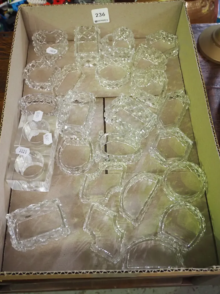 box of glass and crystal napkin holders Image 1++