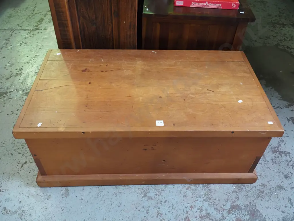 solid rimu blanket box - crack to top  Image 1++