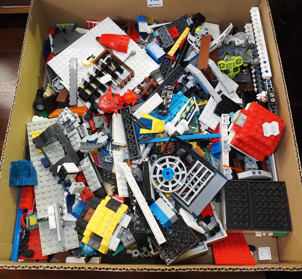 box of Lego Image 1++