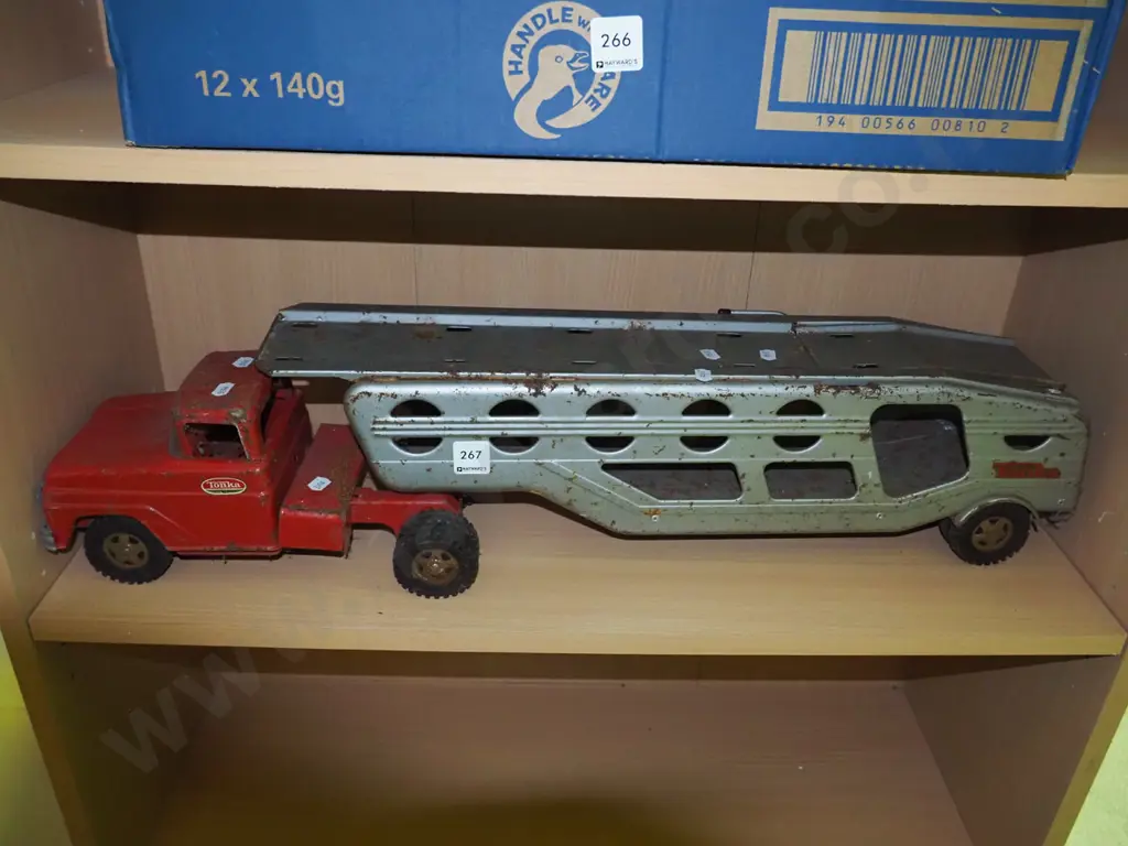 early Tonka toys, car transporter - rust L-760 Image 1++