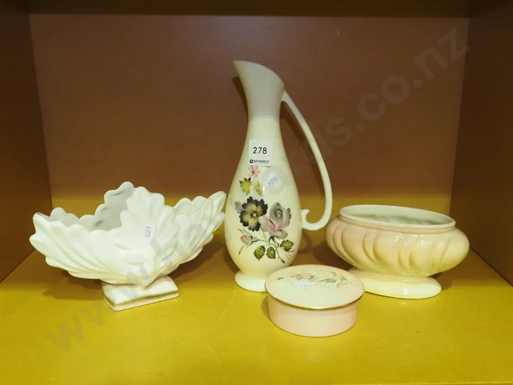 vases, trinket box Image 1++