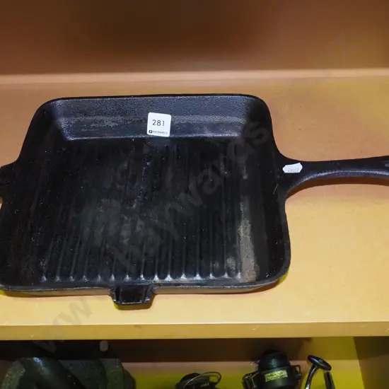 cast iron skillet