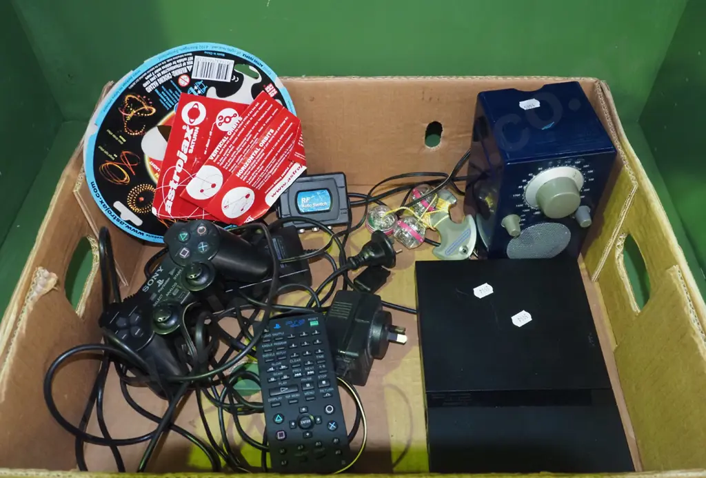 playstation 2, controller, Tivoli radio - no blue tooth, astro jax Image 1++