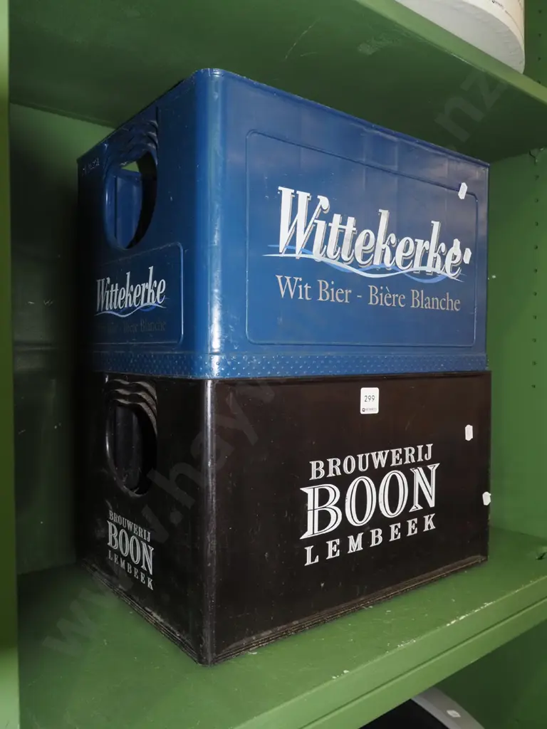 2x plastic German beer bottle crates Image 1++