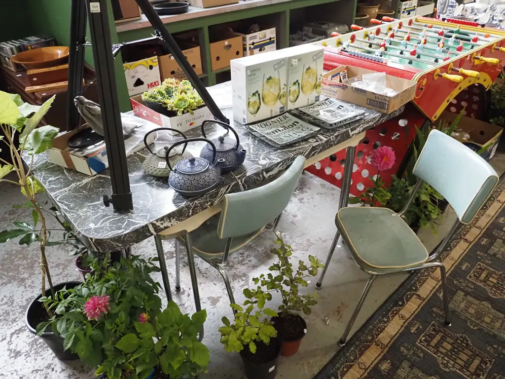 faux marble top formica extending dining with 2x teal vinyl chairs H-780 W-1590 D-810 Image 1++