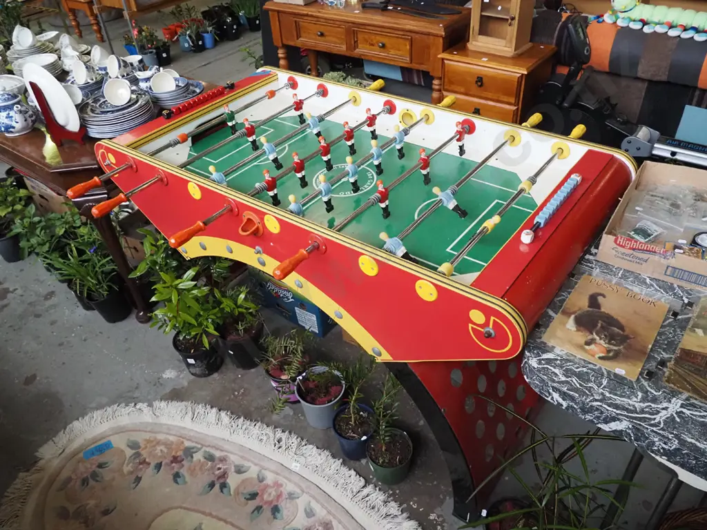 commercial grade Le Garlando soccer football table - no balls Image 1++