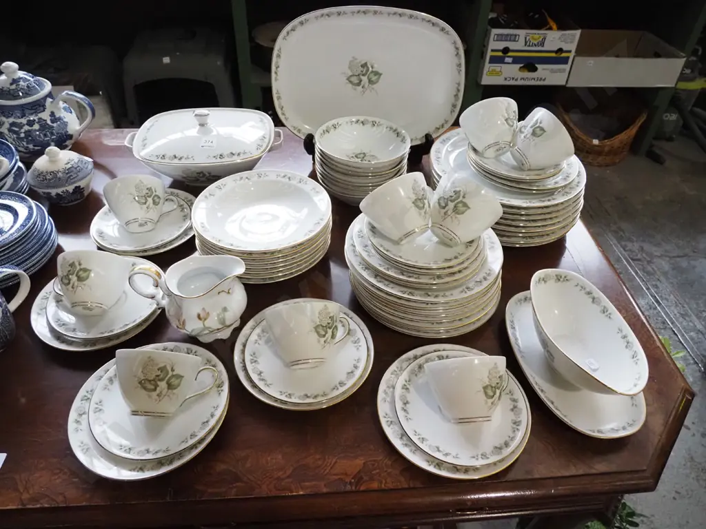 German Franconia dinner items; lidded vege, ashets, bowls etc Image 1++