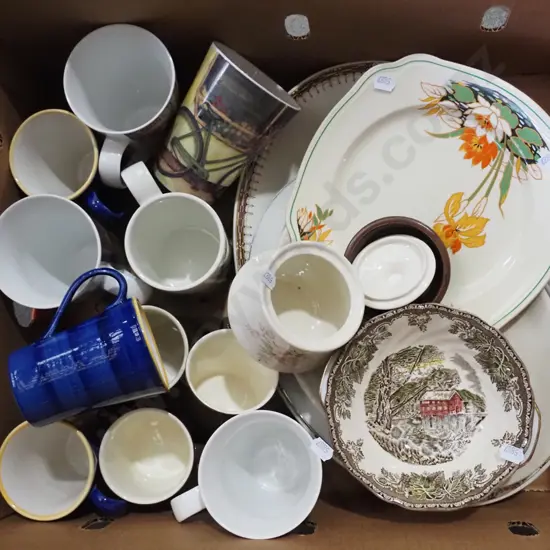 box; coffee cups, ashets, plates etc