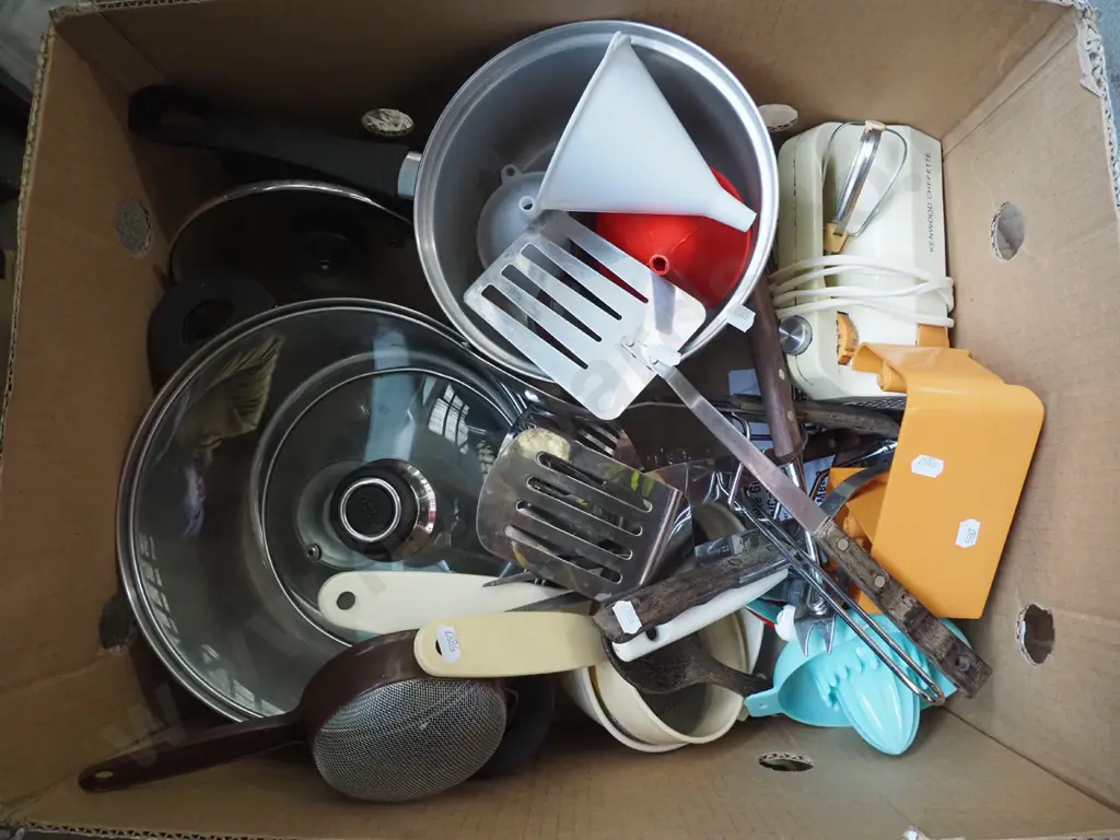 box; utensils, electric egg beater, pots etc Image 1++