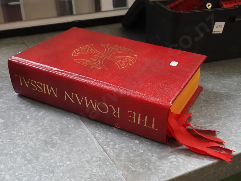 Roman Missal book Image 1++