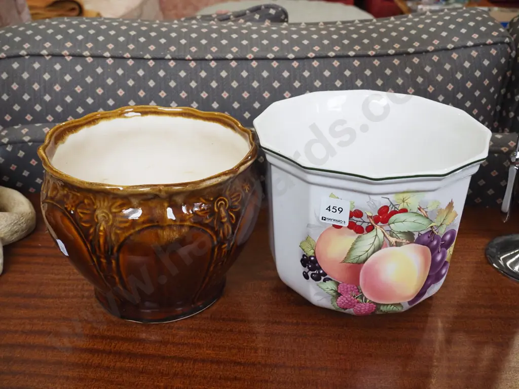 2x ceramic jardinieres Image 1++