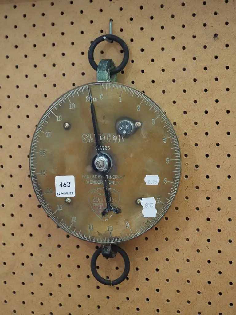 Salter spring scale Image 1++