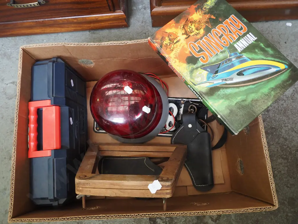 box; Stingray annual, tool box, red flashing light etc Image 1++