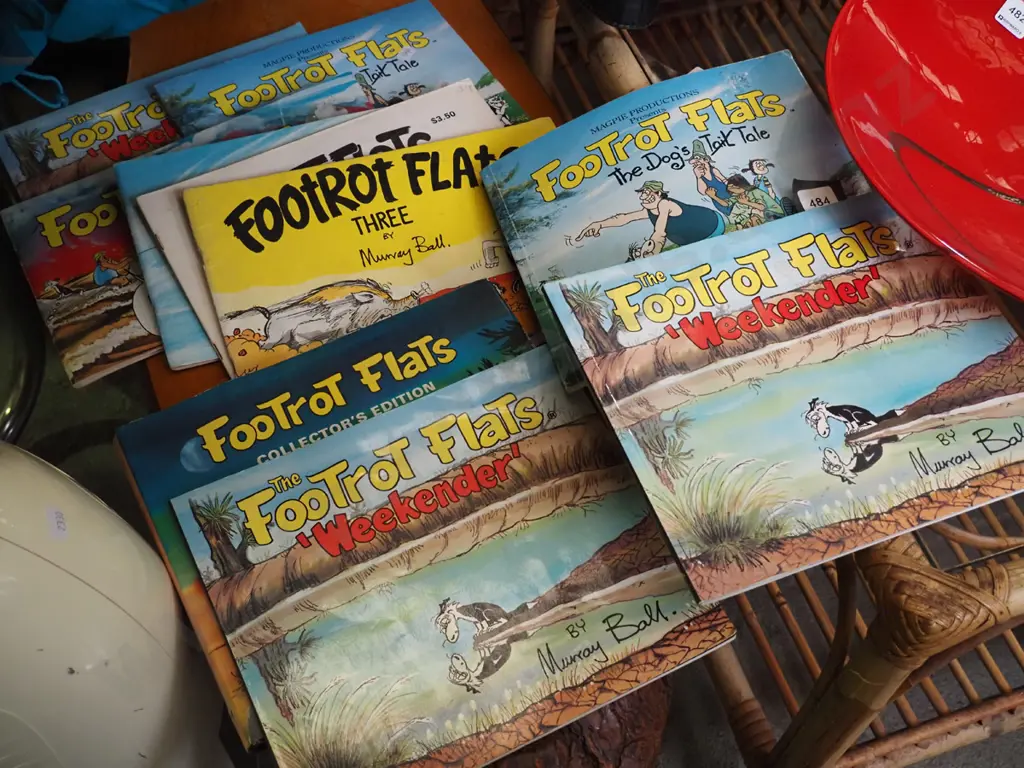 Footrot Flats books Image 1++