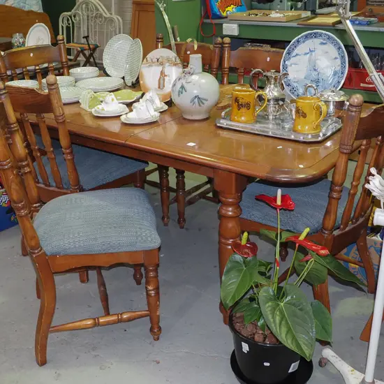 solid pine extending dining table with 6 matching chairs H-730 W-1830 D-1020