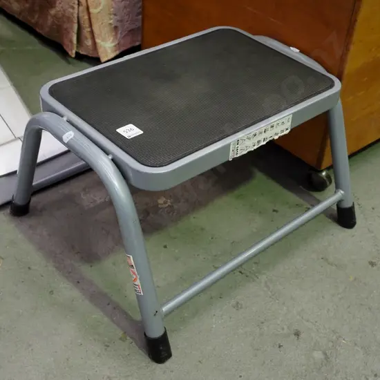 small kitchen step stool