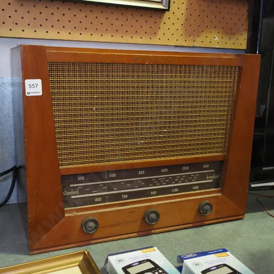 wood cased mantle radio