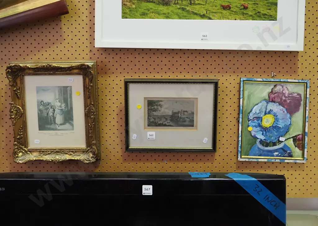 framed print, etching, oil -yellow dots Image 1++