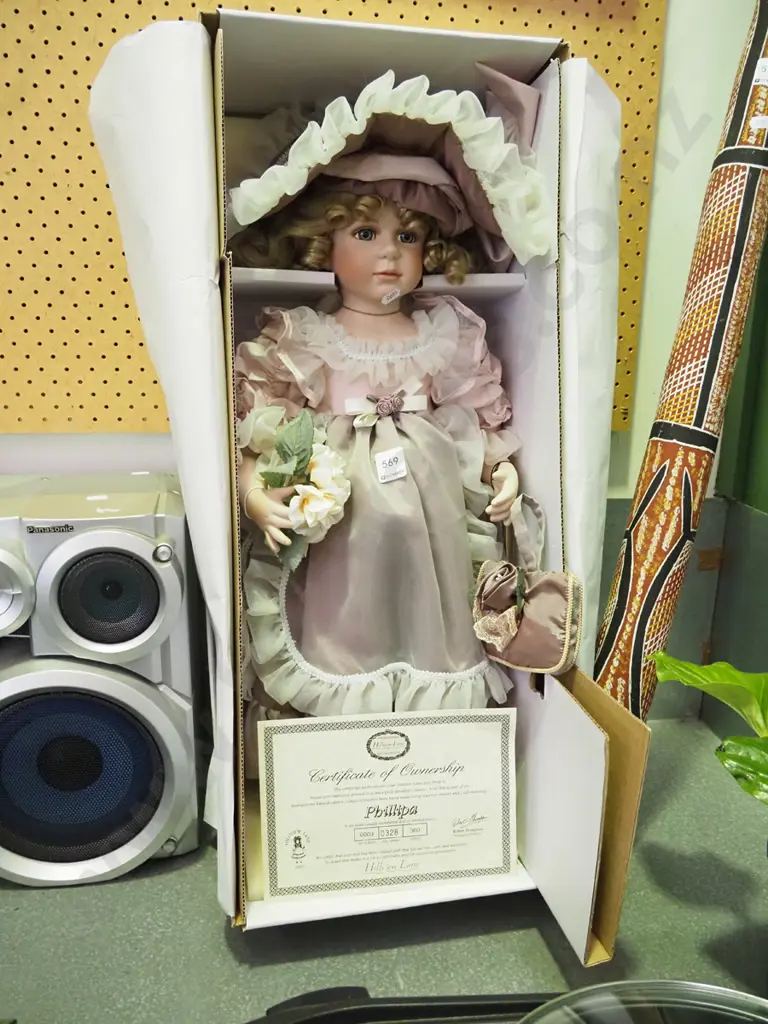 Hillview Lane display doll - Phillipa Image 1++