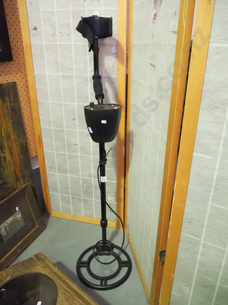 metal detector Image 1++