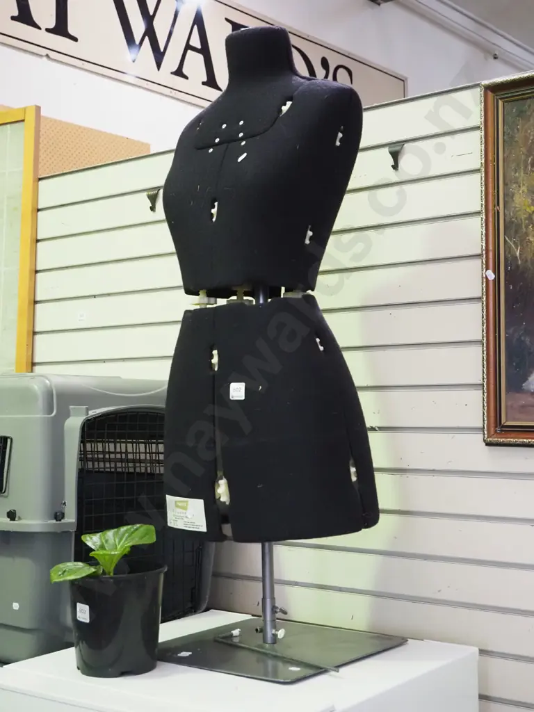 Purfex dressmakers form Image 1++