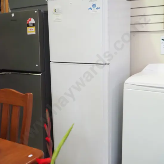 Mitsubishi fridge/freezer H-1580 W-560 D-580