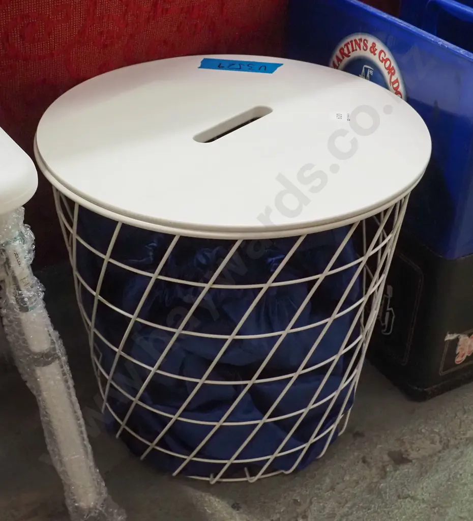 wood and metal laundry hamper Image 1++