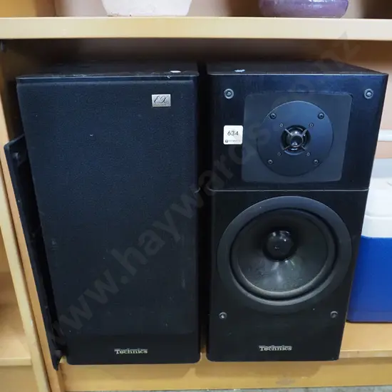 2x Technic speakers