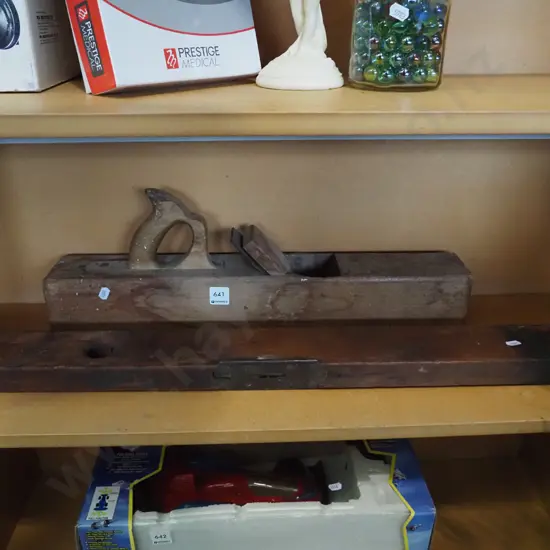 vintage wooden hand plane, level