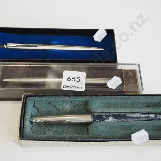 3x Parker pens