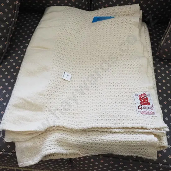 woollen Onehunga Mills blanket