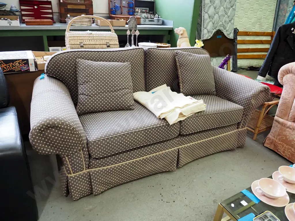 brown diamond  patterned rolled armed 2 seater settee Image 1++