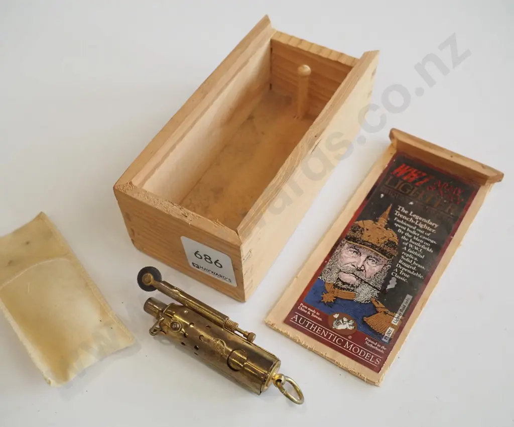 reproduction model WWI German trench lighter Image 1++