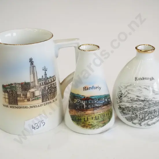 3x small NZ souvenir items