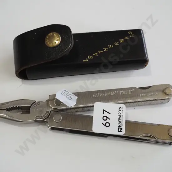 Leatherman tool and pouch