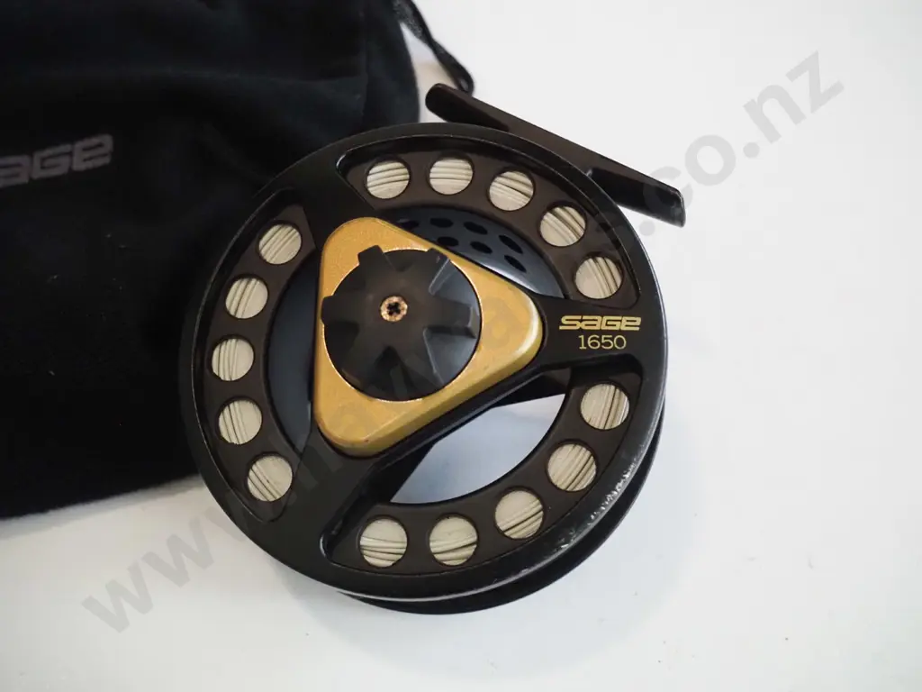 Sage fly fishing reel Image 1++