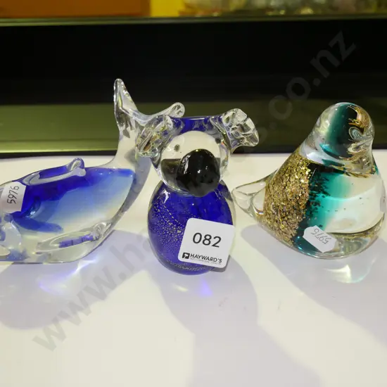 3x studio glass paperweights