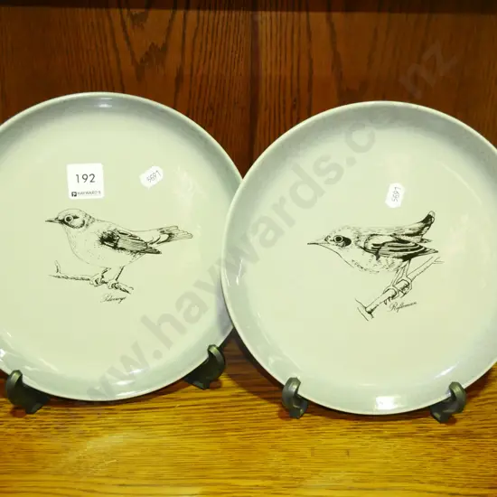2x rare Temuka stoneware bird print plates