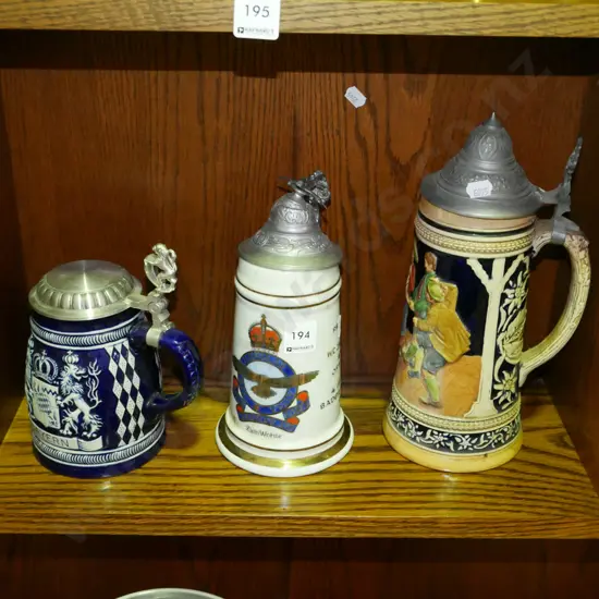 3x lidded German pottery beer steins - 1 has damage to top H-280