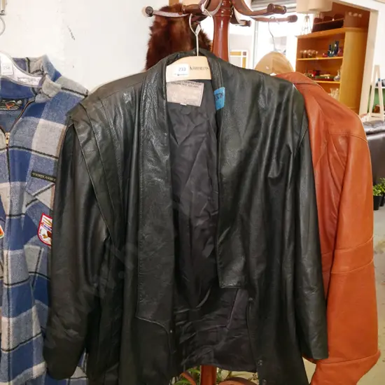 black leather ladies jacket - size unknown