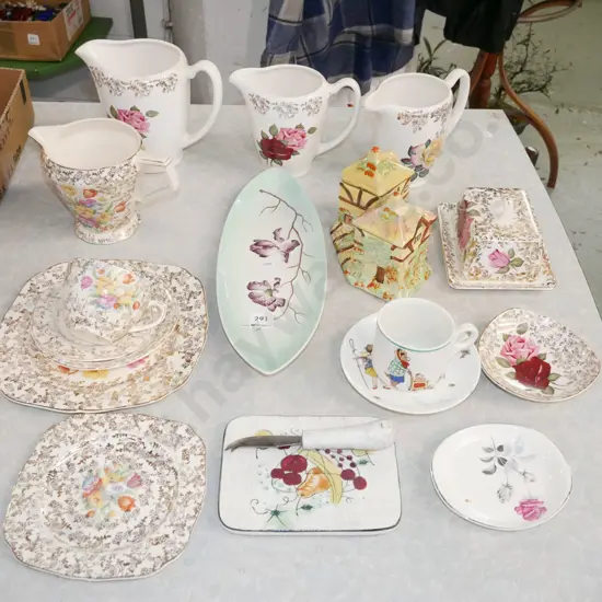 Tunstall tapestry cups, jugs, cheese board etc