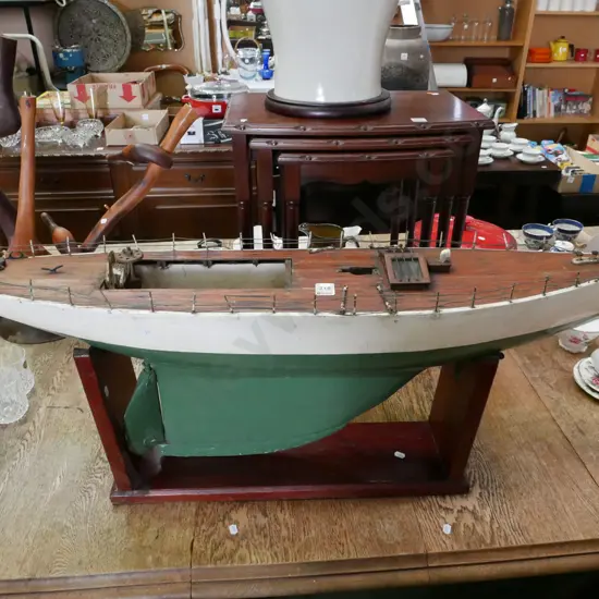 restorer's pond yacht hull on stand L-1030