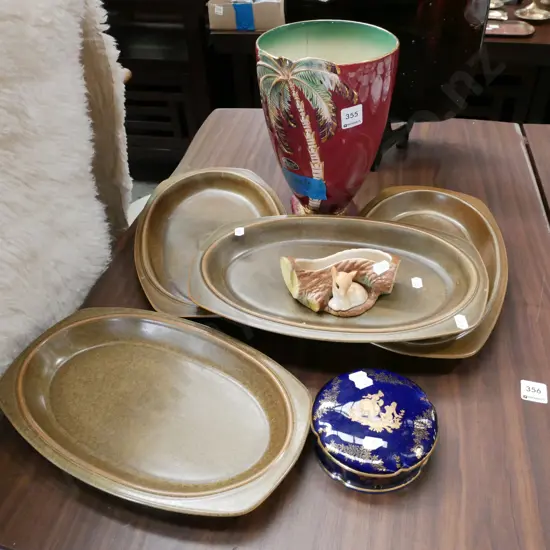 large Beswick palm vase - has crack, Temuka steak plates, Limoges trinket, Hornsea vase