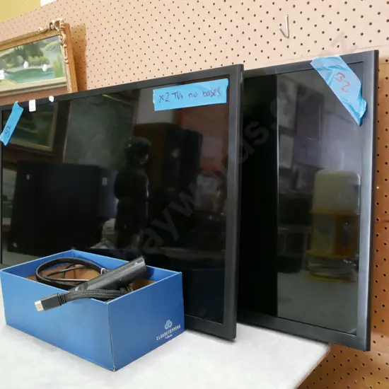 2x Samsung 32" smart TVs - no stands or wall brackets