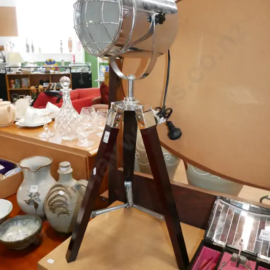 small reproduction search light H-660